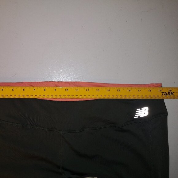 New Balance Dry Ladies Elastic & Tie Waist Ankle Length Leggings - Picture 8 of 9